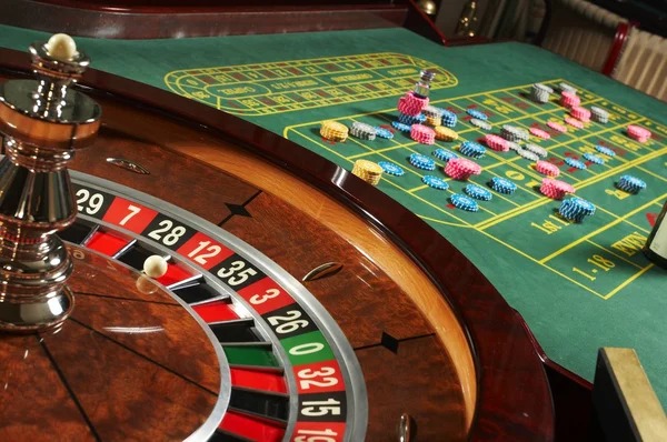 Live-dealer blackjack and sports betting interface